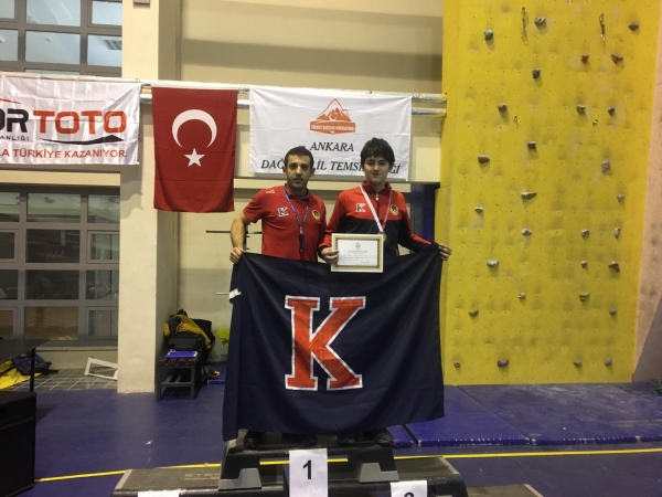 Okullararası Genç Erkekler B Spor Tırmanışı İl Birinciliği Yarışlarında 9. Sınıf Öğrencimiz Dersu Cilasun Ankara 1.si