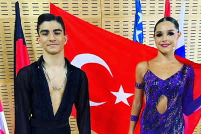 Öğrencilerimiz Kaya Çağan Bacanak ve Zeynep Duman&#039;ın Dans Sporlarındaki Başarısı
