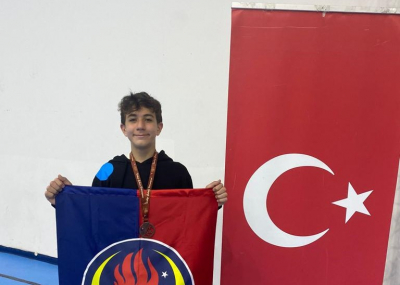 Öğrencimiz Mehmet Bertuğ ÇEÇEN Epe Branşında Altın Madalya Kazandı