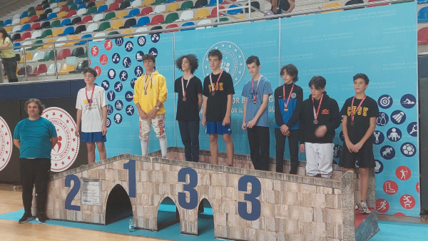 Ortaokul Öğrencimiz Hakan YENİ Türkiye Bölgesel Epe Açık Turnuvası'nda Bronz Madalya Aldı