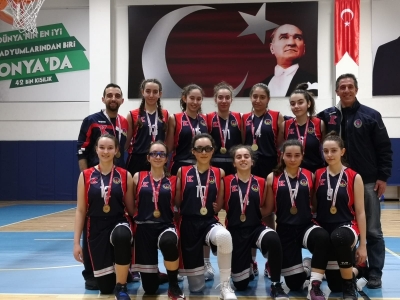 Lise Genç Kız (A) Basketbol Takımımız Grup 1.si