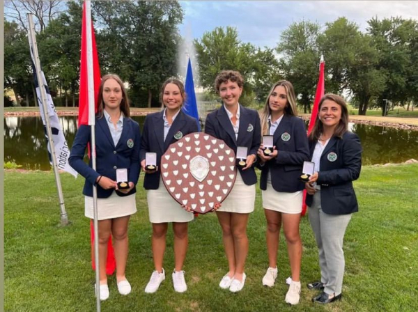 Lise Öğrencimiz Deniz Kaya'nın Yer Aldığı Golf Milli Takımı Avrupa Şampiyonu Oldu