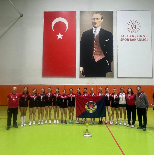 Genç Kız (B) Voleybol Takımımız Ankara Birincisi Oldu