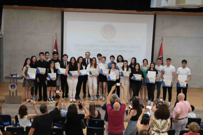 Kanada Çift Diploma Programından Mezun Olan Öğrencilerimiz Diplomalarını Törenle Aldı