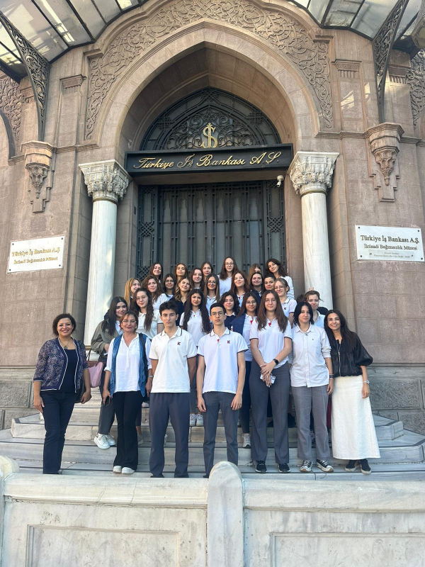 Lise Öğrencilerimizin Türkiye İş Bankası İktisadi Bağımsızlık Müzesi Gezisi