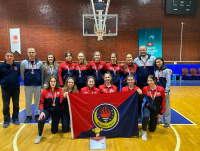 Lise Genç Kız B Basketbol Takımımız Ankara 2.si Oldu