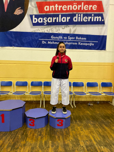 Ortaokul Öğrencimizin Karate Başarısı