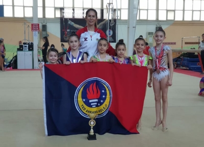 Öğrencilerimizin Ritmik Cimnastik Yarışmasındaki Başarısı